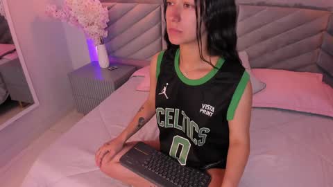 Snapshot of ary_thompson_ chatting on January 18, 2025, 7:37 pm ARY THOMPSON online show from January 18, 2025, 7:37 pm