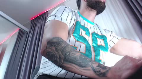 AryanAian1 online show from April 2, 2026, 2:37 pm