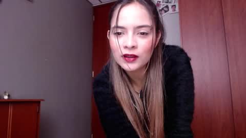 Snapshot of arygreey7 chatting on September 18, 2025, 7:49 pm ximena online show from September 18, 2025, 7:49 pm