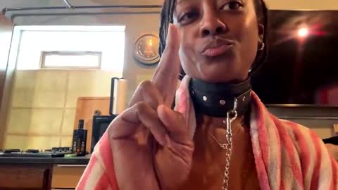 Snapshot of aryka3333 chatting on January 29, 2025, 5:24 pm Aryka online show from January 29, 2025, 5:24 pm