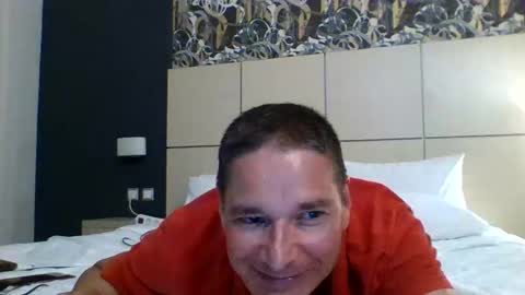 Snapshot of as660660 chatting on June 8, 2026, 8:09 pm as660660 online show from June 8, 2026, 8:09 pm