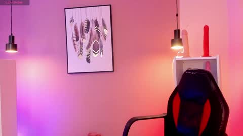 Asami  online show from December 10, 2024, 8:05 pm