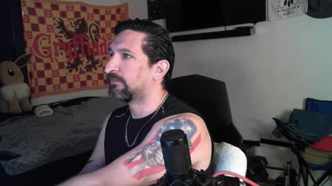 devilPup75 online show from October 25, 2025, 8:14 pm