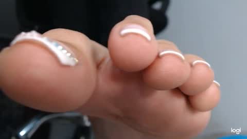 ashley online show from February 16, 2025, 3:04 am