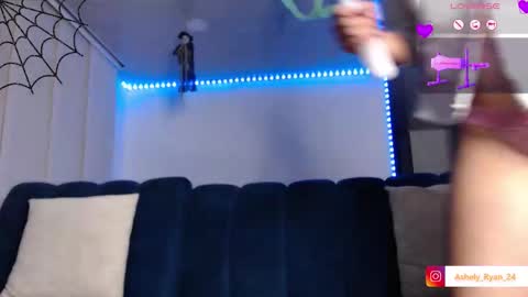 Ashley And Ryan  online show from October 31, 2025, 1:28 am