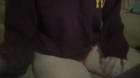 Ashleigh online show from November 11, 2025, 11:54 am