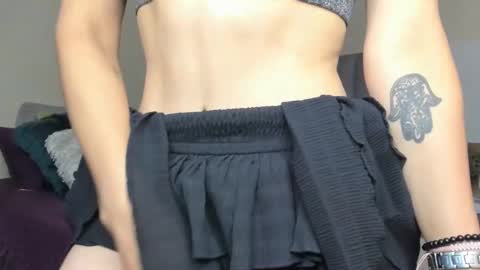 Carolina  online show from January 17, 2025, 3:23 am