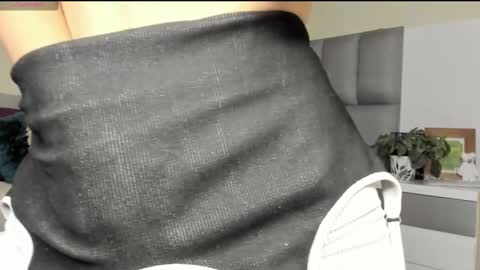 Carolina  online show from March 6, 2025, 2:09 am