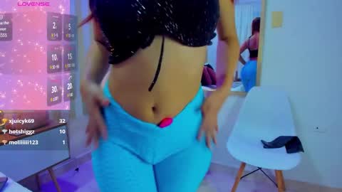 Snapshot of ashley__foxx_ chatting on October 27, 2025, 2:21 pm ashley online show from October 27, 2025, 2:21 pm