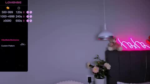 Ashley online show from November 28, 2025, 6:32 pm