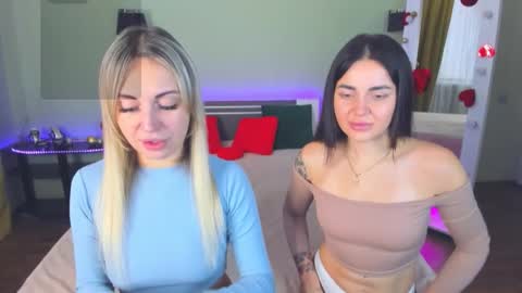 Alina online show from October 15, 2025, 8:03 am