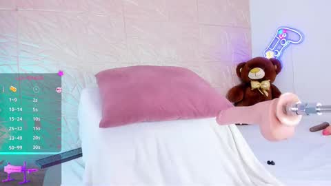 Ashley online show from March 12, 2025, 1:51 pm