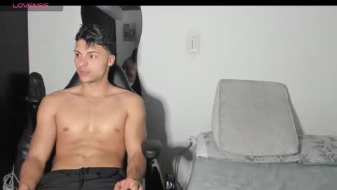 ASHLEY AND TYLER online show from October 25, 2025, 1:13 am