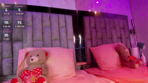 Snapshot of ashleycampbell_ chatting on March 12, 2025, 8:19 am Ashley online show from March 12, 2025, 8:19 am