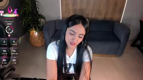 Snapshot of ashleyjhonson1 chatting on May 4, 2026, 2:18 am Ashley Jhonson online show from May 4, 2026, 2:18 am