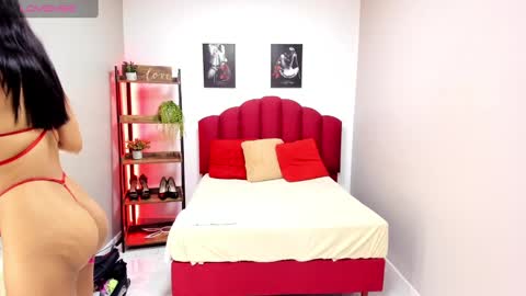 Snapshot of ashleyrobert_ chatting on December 6, 2024, 8:18 pm ashleyrobert_ online show from December 6, 2024, 8:18 pm