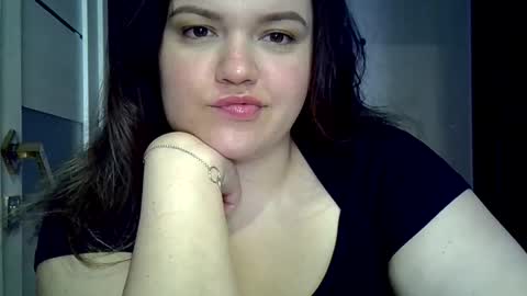 Snapshot of ashleyrosee_ chatting on May 26, 2026, 12:23 pm Anite online show from May 26, 2026, 12:23 pm