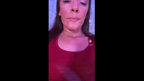 Ashley online show from October 30, 2025, 1:18 am