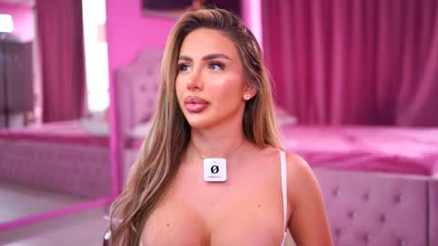 Ashley online show from November 9, 2025, 10:57 am