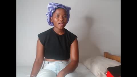 ashleyt255 online show from September 10, 2025, 9:09 am