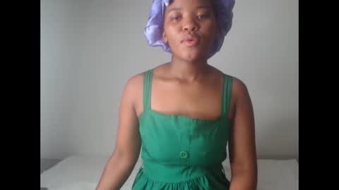 ashleyt255 online show from September 24, 2025, 7:44 am