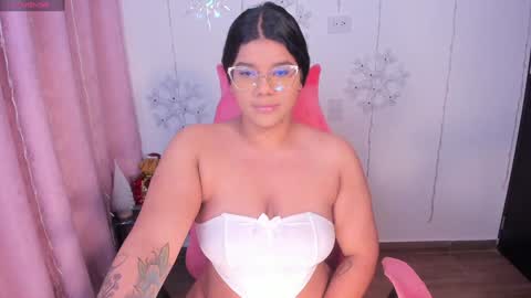 Snapshot of ashleyy18__ chatting on December 11, 2024, 8:15 am Ashleyy18 online show from December 11, 2024, 8:15 am