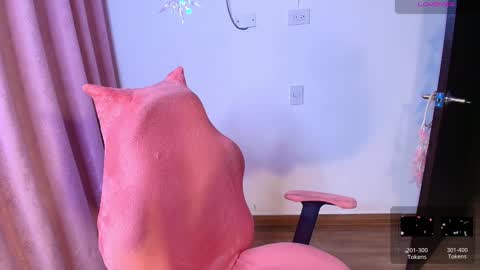 Snapshot of ashleyy18__ chatting on February 22, 2025, 9:45 am Ashleyy18 online show from February 22, 2025, 9:45 am