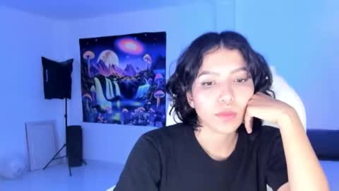 Snapshot of ashlleycam chatting on March 2, 2025, 1:58 am Fer online show from March 2, 2025, 1:58 am