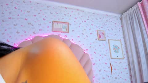 Ashly online show from December 21, 2024, 3:31 pm