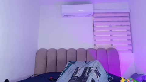 Ashly online show from March 5, 2026, 12:01 pm