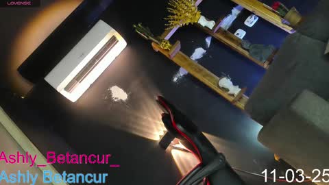 Snapshot of ashlybetancurxxx chatting on March 12, 2025, 1:36 am Ashly Betancur  online show from March 12, 2025, 1:36 am