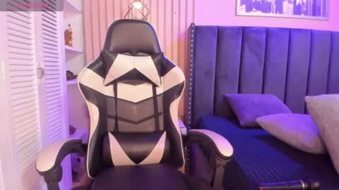 Snapshot of ashlye_miller_ chatting on July 2, 2026, 8:04 pm ashlye_miller_ online show from July 2, 2026, 8:04 pm