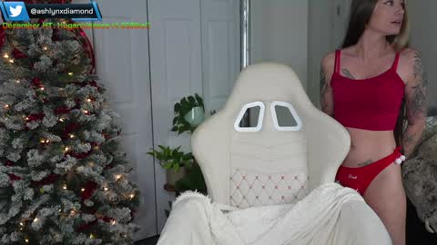 Snapshot of ashlyndiamond chatting on December 23, 2024, 10:23 pm Ashlyndiamond online show from December 23, 2024, 10:23 pm