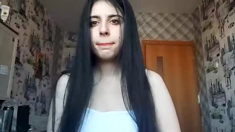 Snapshot of ashtonvisnosky chatting on December 15, 2025, 12:37 am Lina online show from December 15, 2025, 12:37 am