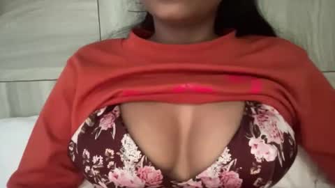 Snapshot of ashukhushi2022 chatting on October 26, 2025, 3:23 am khushi online show from October 26, 2025, 3:23 am