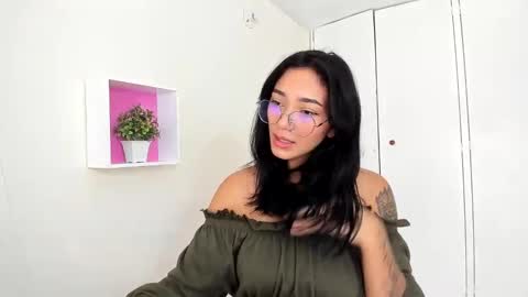 Camila online show from January 22, 2025, 12:49 pm