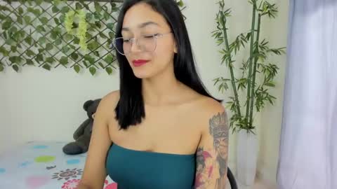 Camila online show from September 20, 2025, 2:29 pm