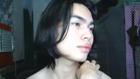 asian_babyboi online show from April 23, 2026, 1:57 pm