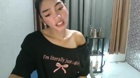 Snapshot of asian_cassy chatting on April 3, 2026, 1:25 am asian_cassy online show from April 3, 2026, 1:25 am
