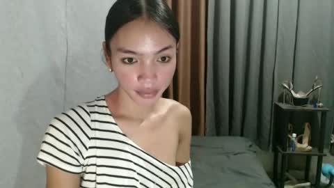 Snapshot of asian_cassy chatting on May 9, 2026, 11:32 pm asian_cassy online show from May 9, 2026, 11:32 pm