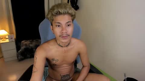Snapshot of asian_cumsawyer chatting on December 23, 2024, 6:11 am bigload CUM take me private show or passwordshow online show from December 23, 2024, 6:11 am