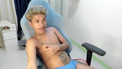 Snapshot of asian_cumsawyer chatting on December 27, 2024, 6:20 pm bigload CUM take me private show or passwordshow online show from December 27, 2024, 6:20 pm