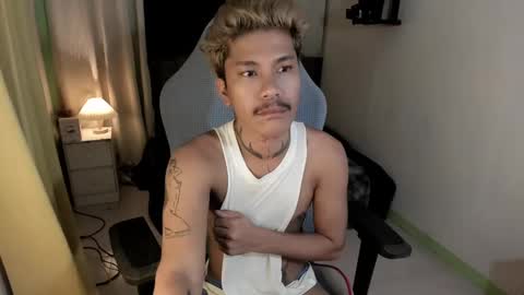 Snapshot of asian_cumsawyer chatting on January 3, 2025, 4:00 am bigload CUM take me private show or passwordshow online show from January 3, 2025, 4:00 am