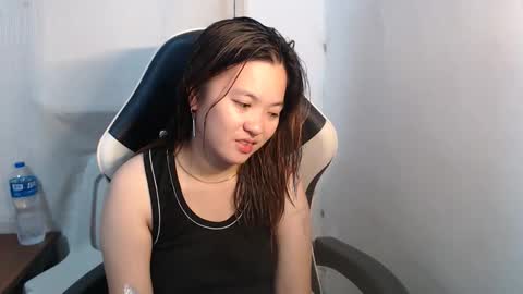 Snapshot of asian_honey69 chatting on February 6, 2026, 6:11 pm bb girl online show from February 6, 2026, 6:11 pm