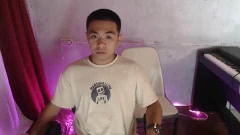 asian_janush online show from October 7, 2025, 10:12 am