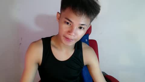 asian_lover05 online show from May 23, 2026, 4:11 pm