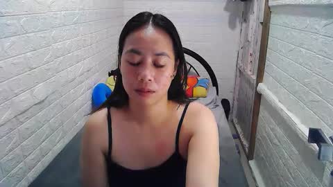 Snapshot of asian_sexydimples chatting on February 1, 2025, 12:07 am Trixie online show from February 1, 2025, 12:07 am
