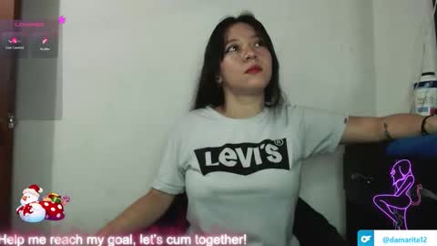 Damara Roland online show from November 8, 2025, 5:56 pm