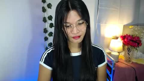 Snapshot of asian_yannie chatting on March 3, 2026, 9:42 pm Yan online show from March 3, 2026, 9:42 pm