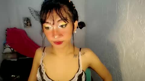Snapshot of asianbarbie05 chatting on October 24, 2025, 10:33 am SOFIA online show from October 24, 2025, 10:33 am